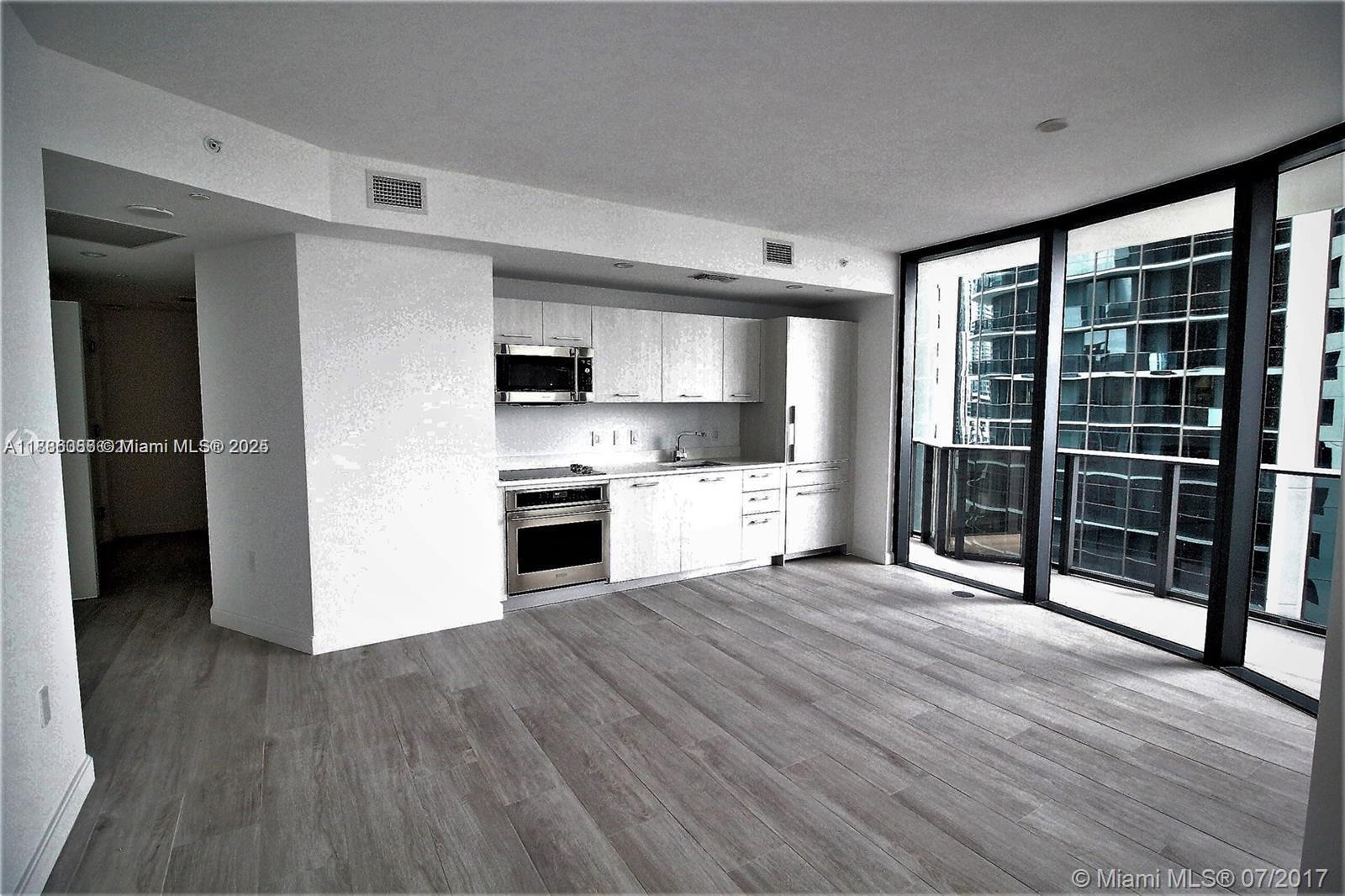 image Brickell Heights3