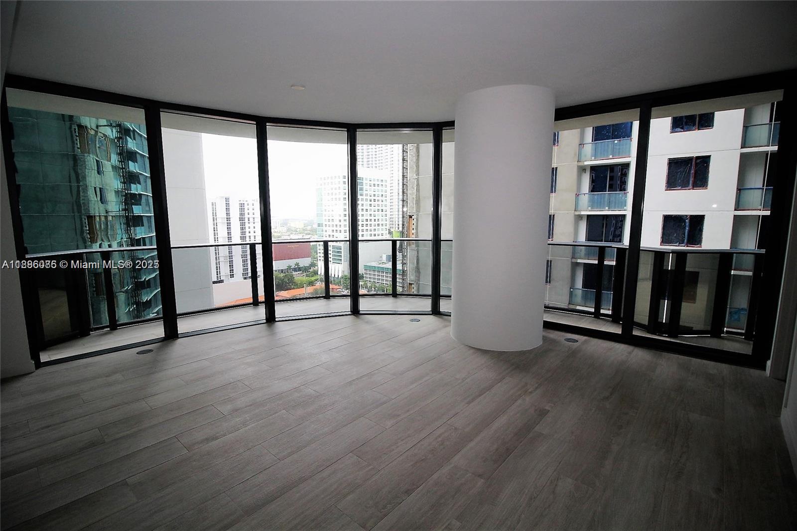image Brickell Heights4