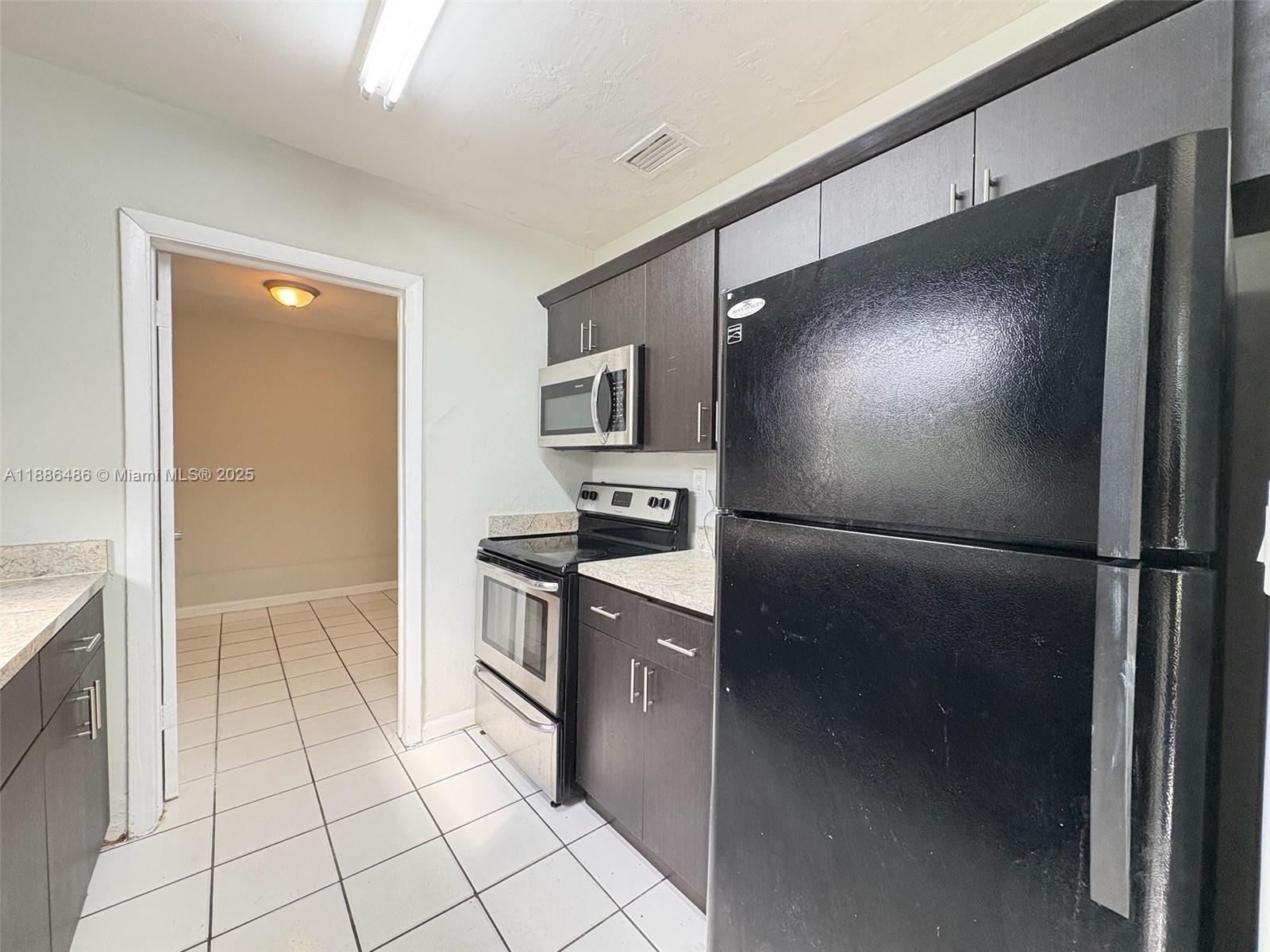 1051 NW 26th Ave