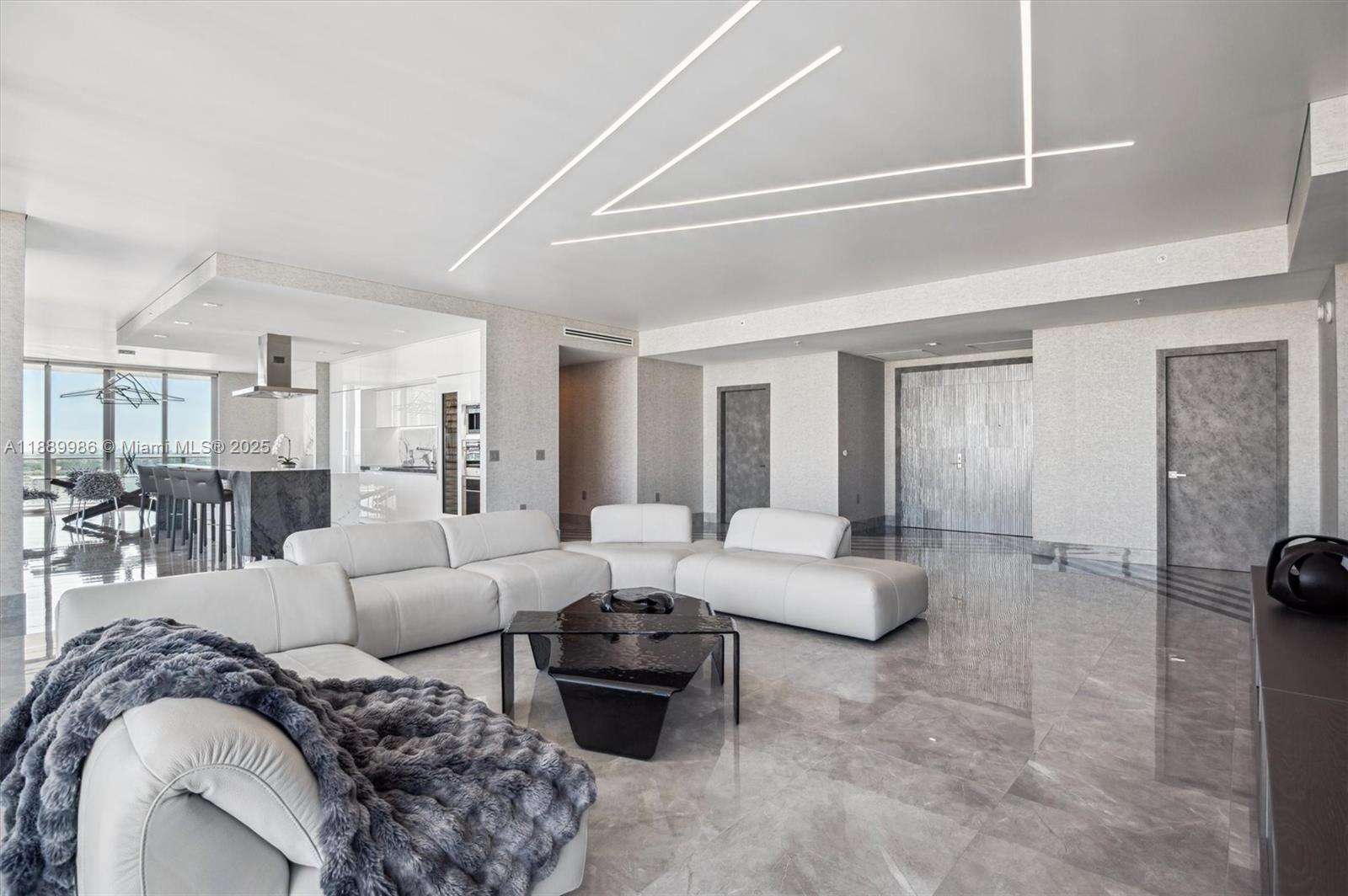 330 Sunny Isles Blvd #5-UPH04 Sunny Isles Beach, FL 33160