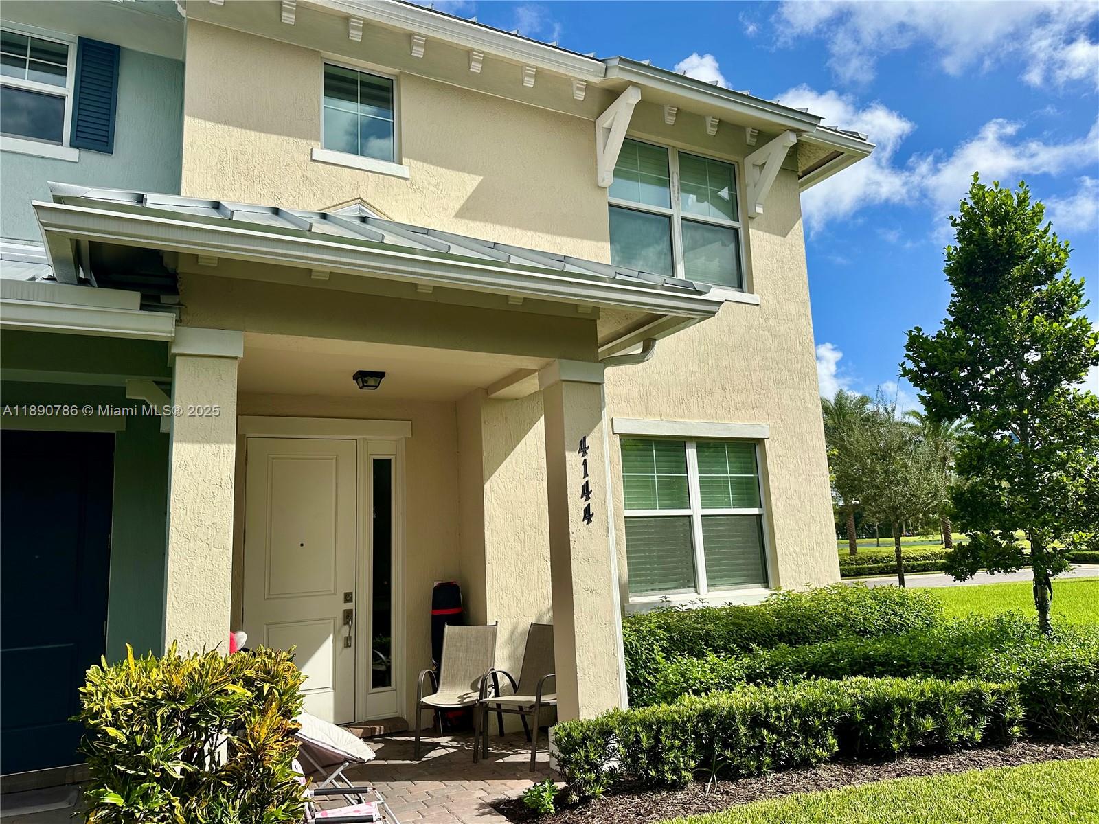 4144 Greenway Dr #4144