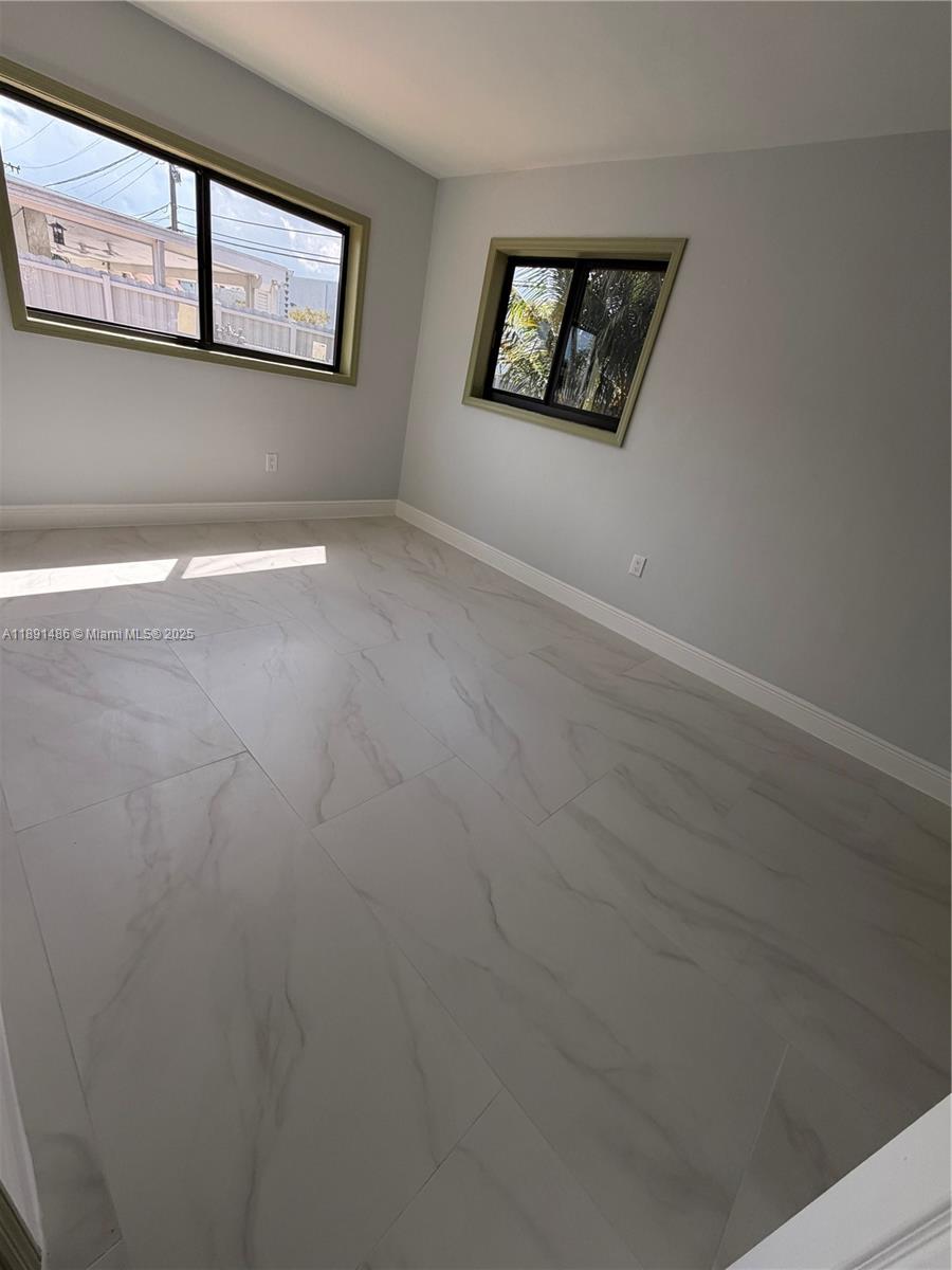 2120 SW 84th Ave Miami, FL 33155