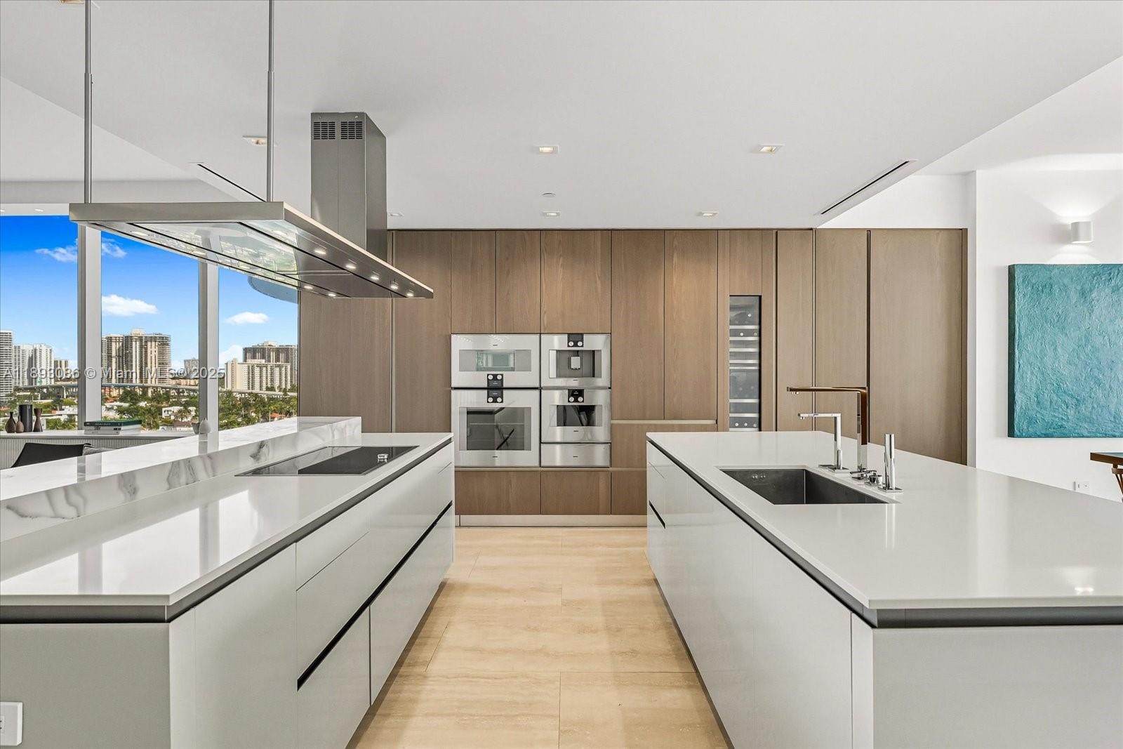 image Turnberry Ocean Club9