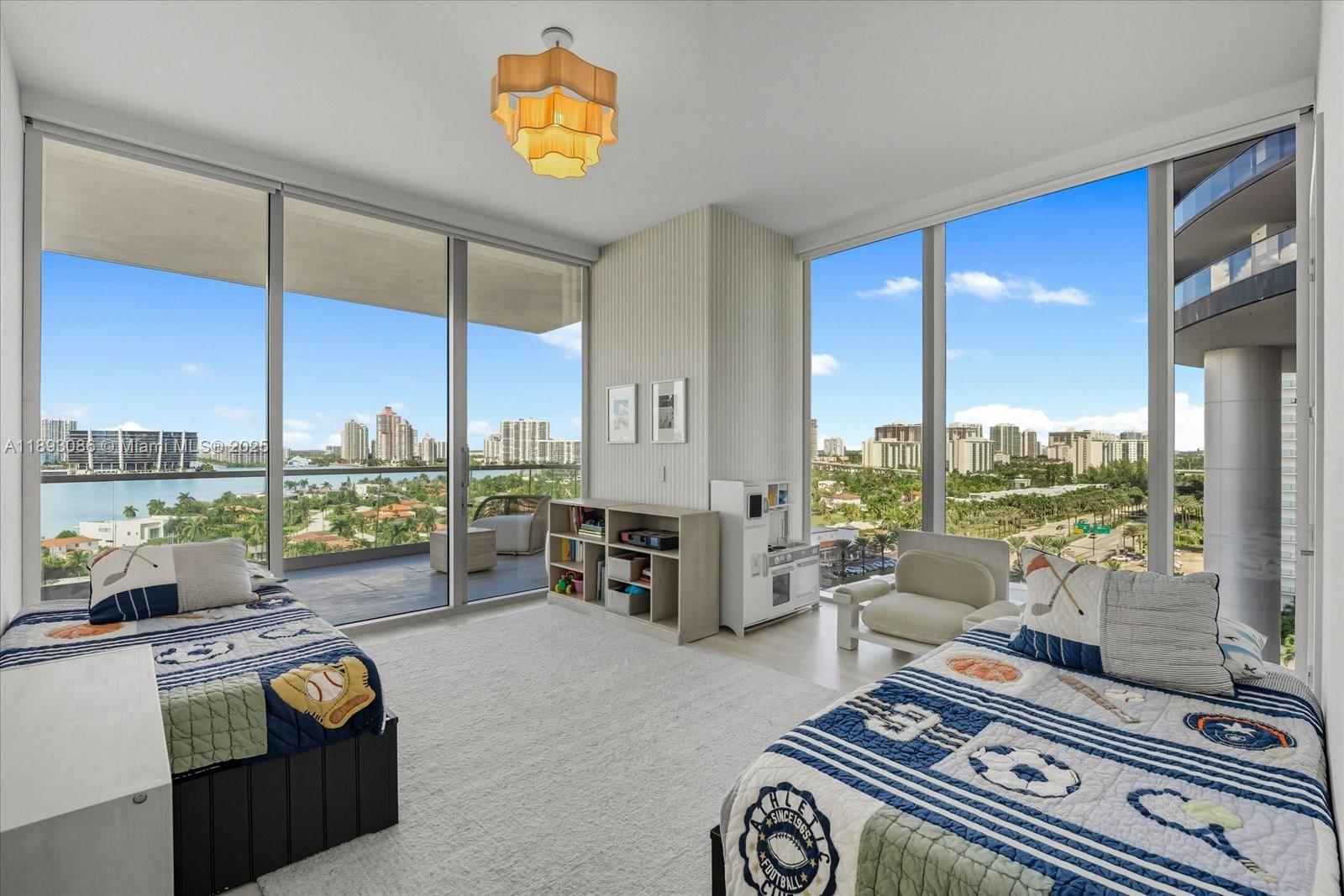 image Turnberry Ocean Club27