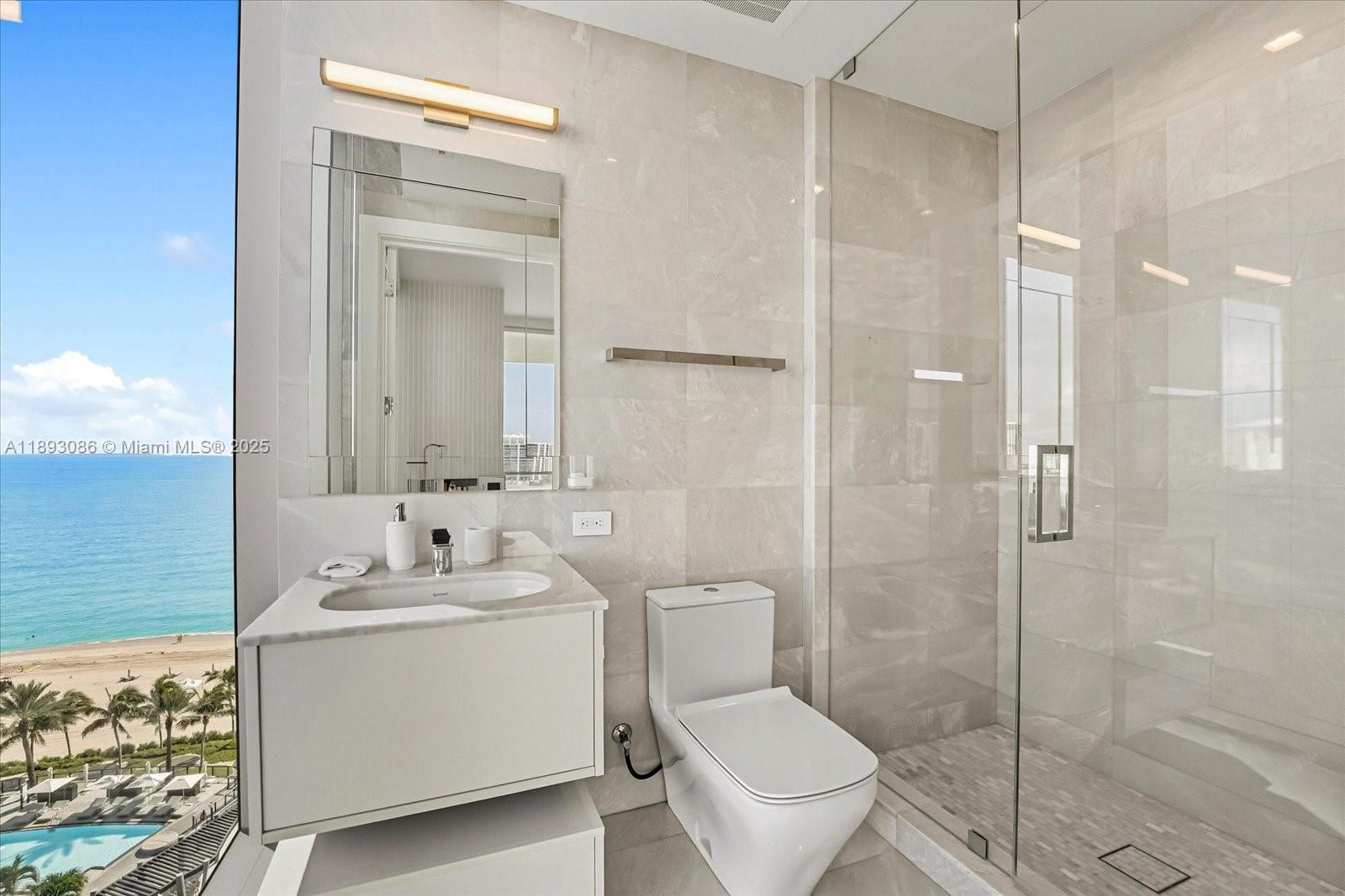 image Turnberry Ocean Club29