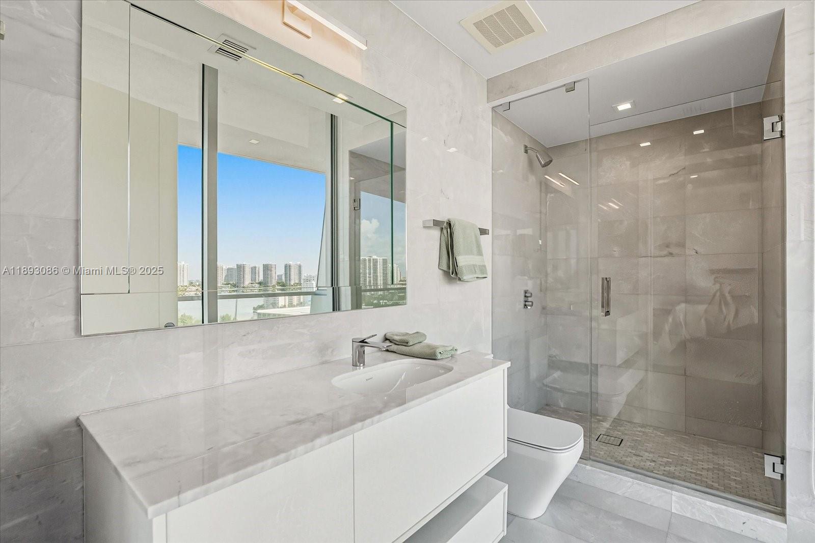 image Turnberry Ocean Club31