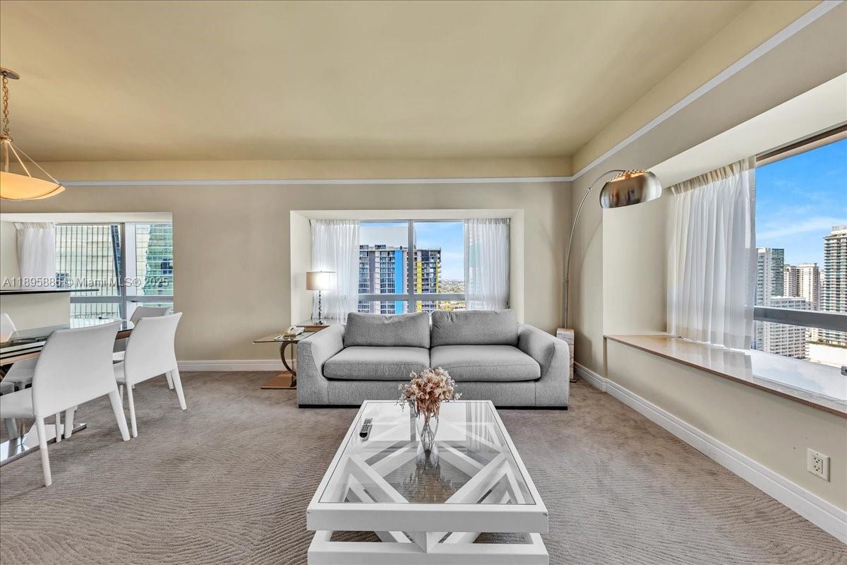 1435 Brickell Ave #3112 Miami, FL 33131