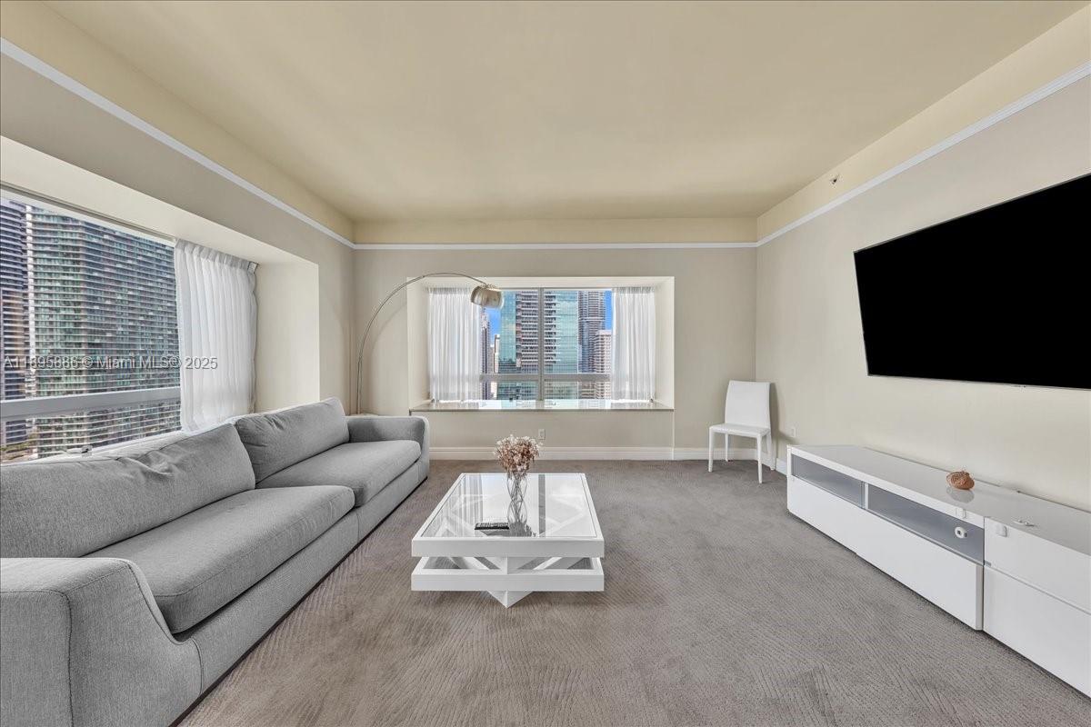 1435 Brickell Ave #3112 Miami, FL 33131