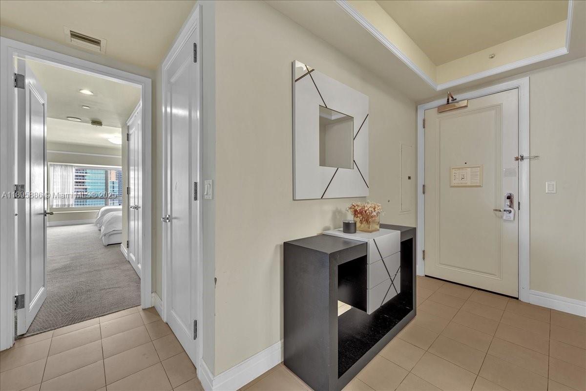 1435 Brickell Ave #3112 Miami, FL 33131