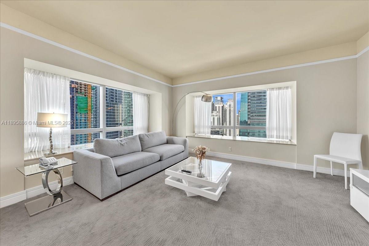 1435 Brickell Ave #3112 Miami, FL 33131