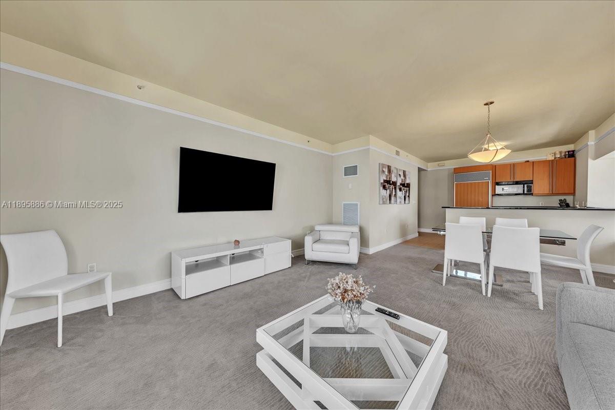 1435 Brickell Ave #3112 Miami, FL 33131