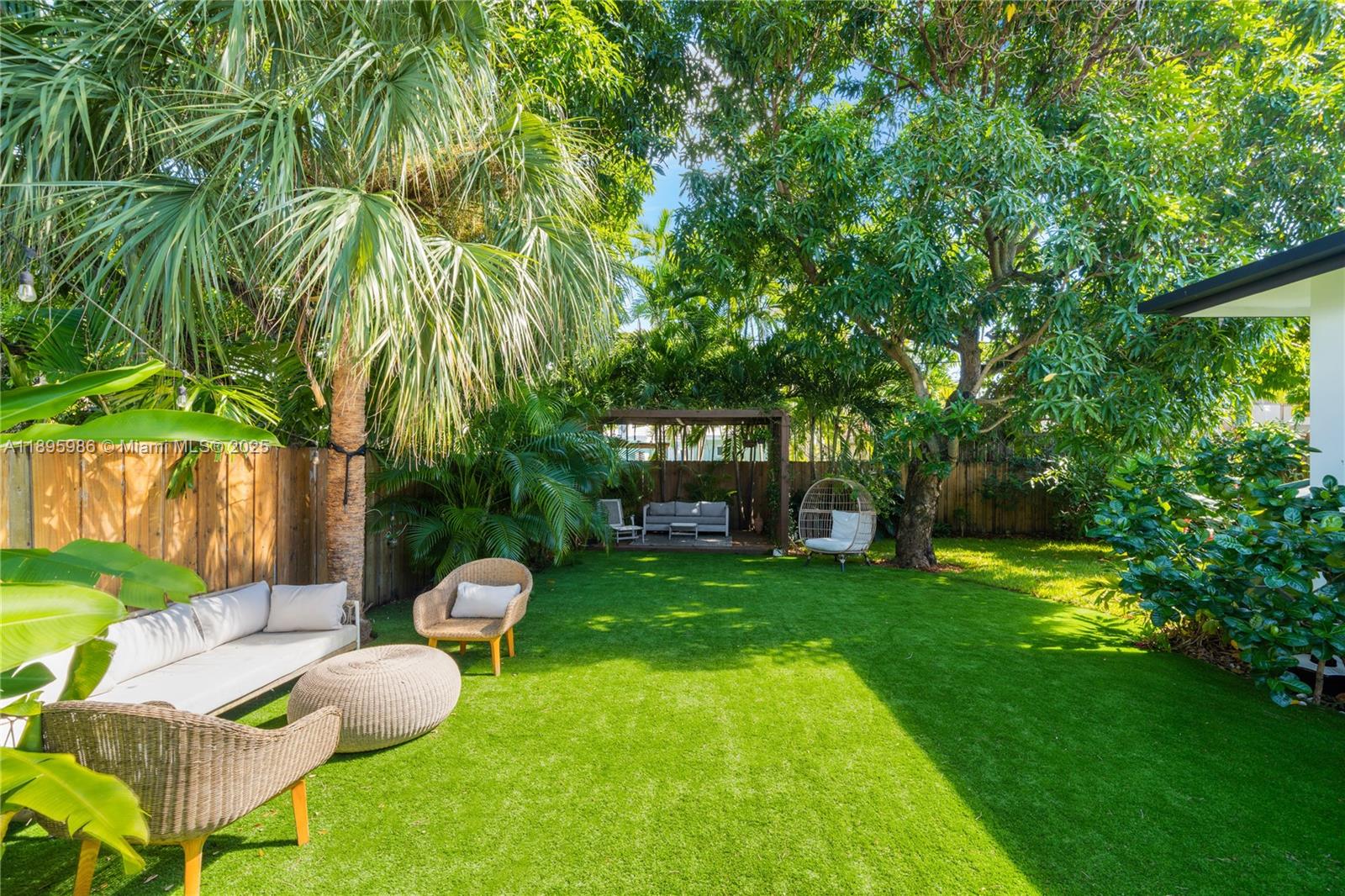 531 SW 23rd Rd Miami, FL 33129