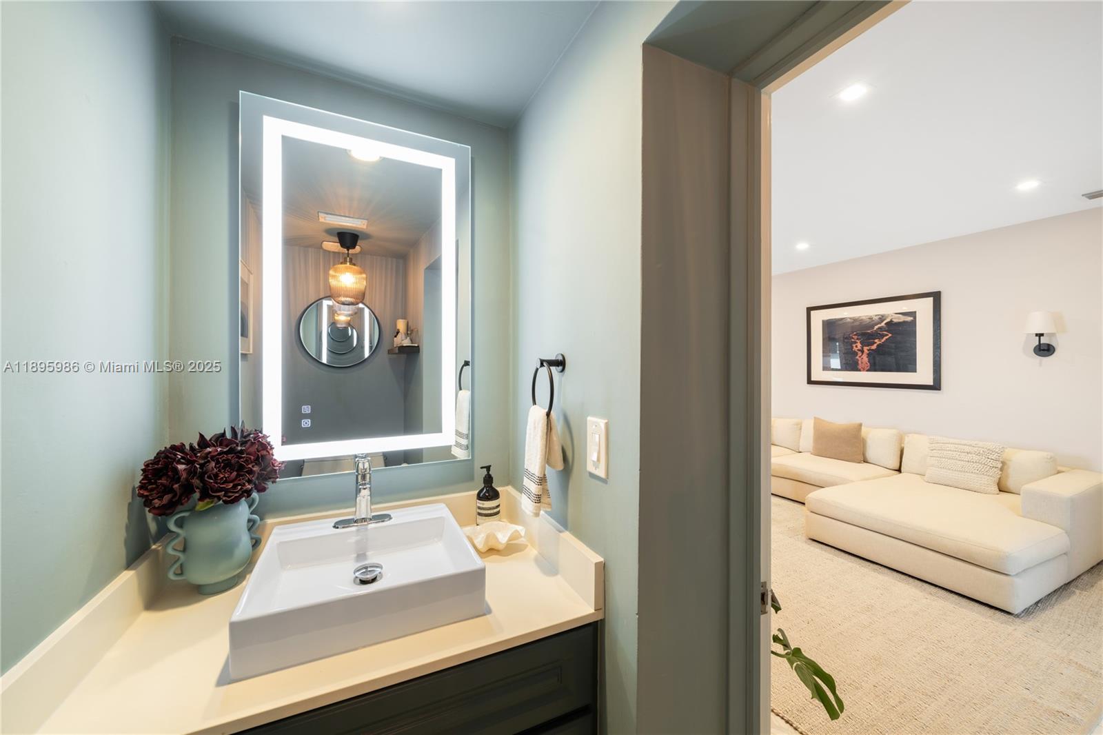 531 SW 23rd Rd Miami, FL 33129