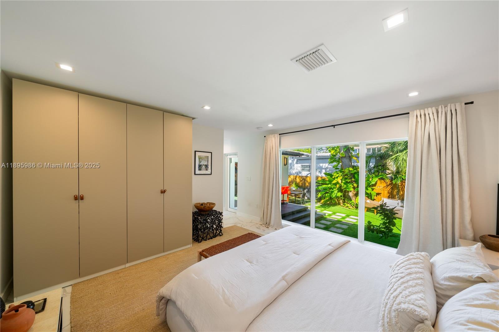 531 SW 23rd Rd Miami, FL 33129