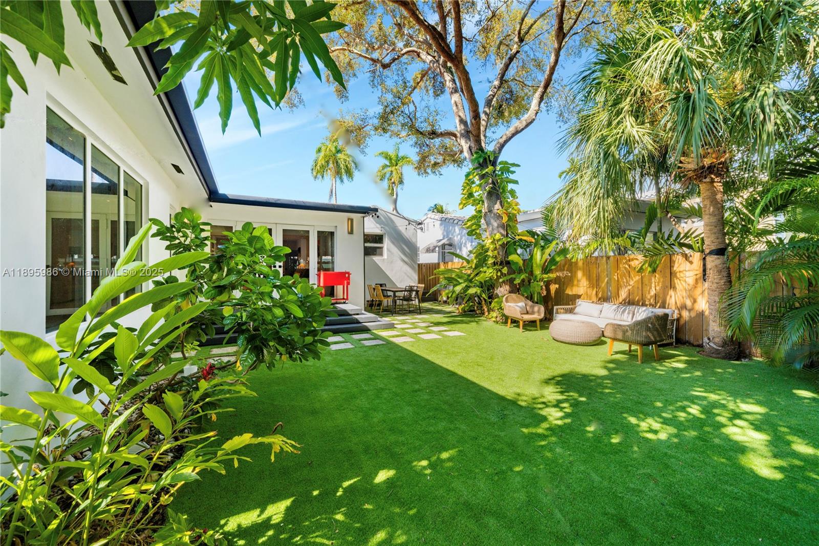 531 SW 23rd Rd Miami, FL 33129