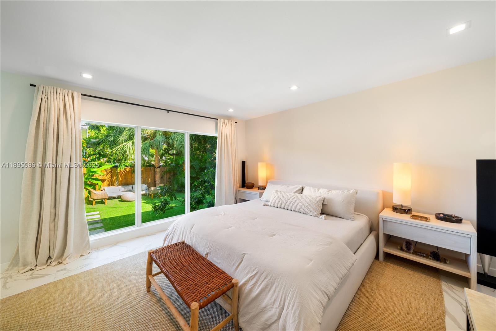 531 SW 23rd Rd Miami, FL 33129