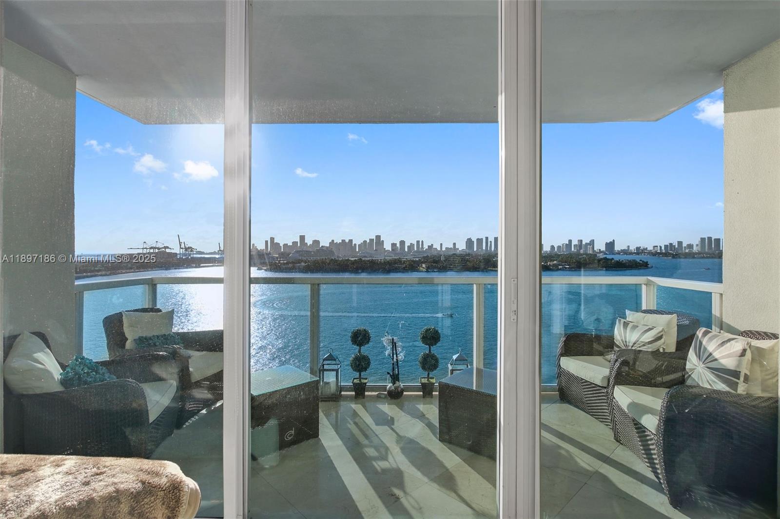 image The Floridian Condo14