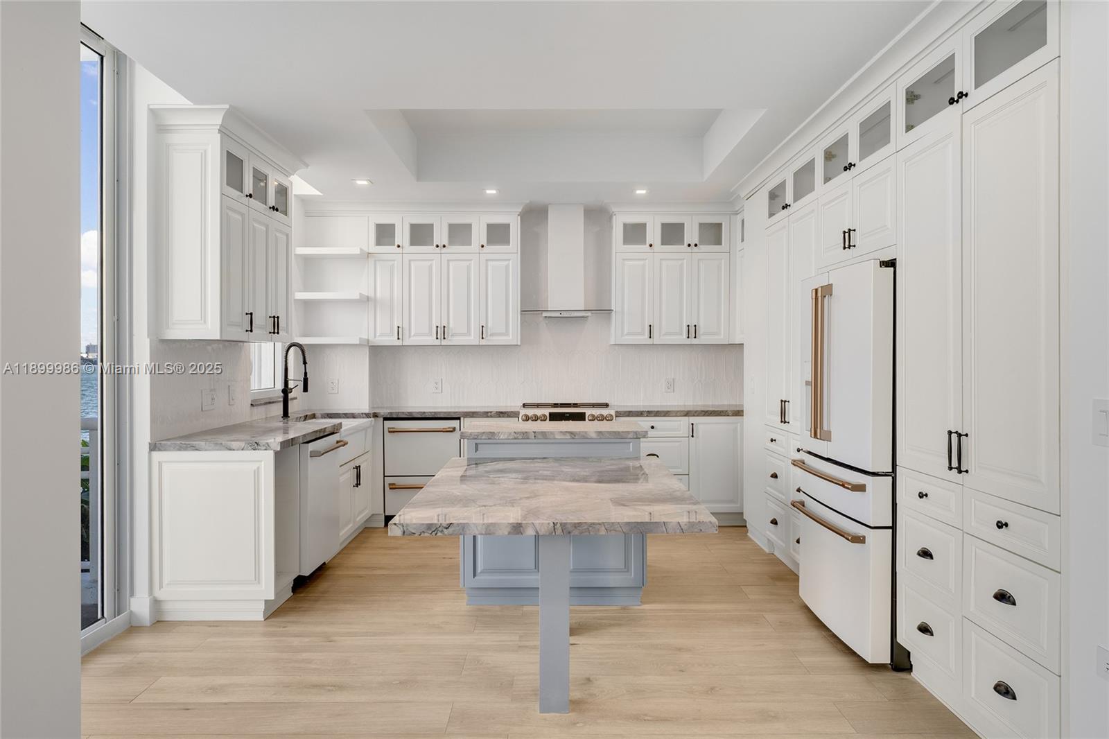 848 Brickell Key Dr #204 Miami, FL 33131