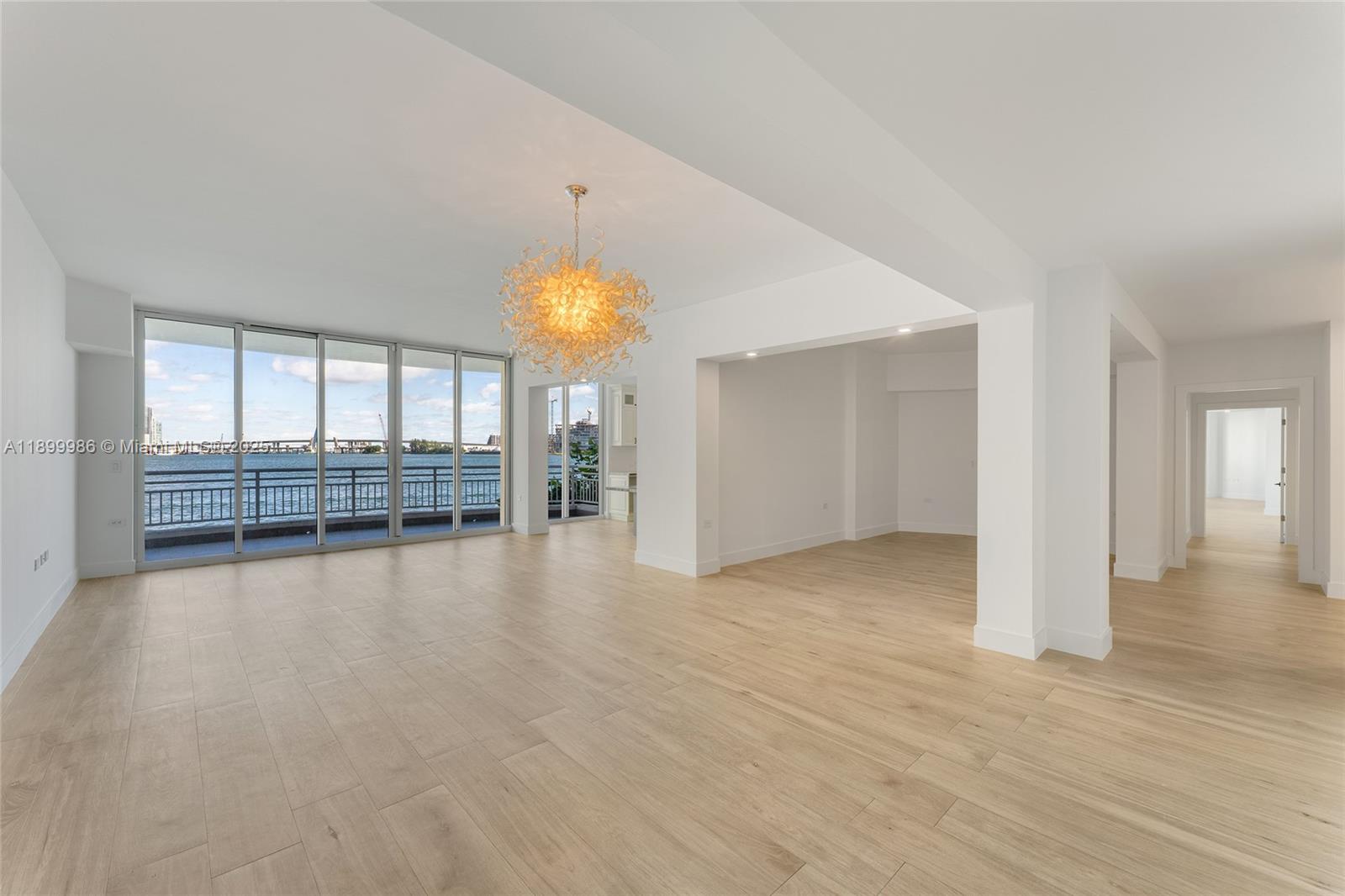 848 Brickell Key Dr #204 Miami, FL 33131