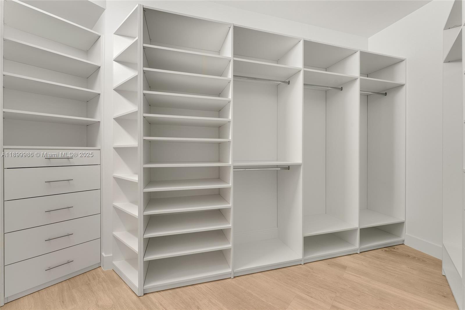 848 Brickell Key Dr #204 Miami, FL 33131