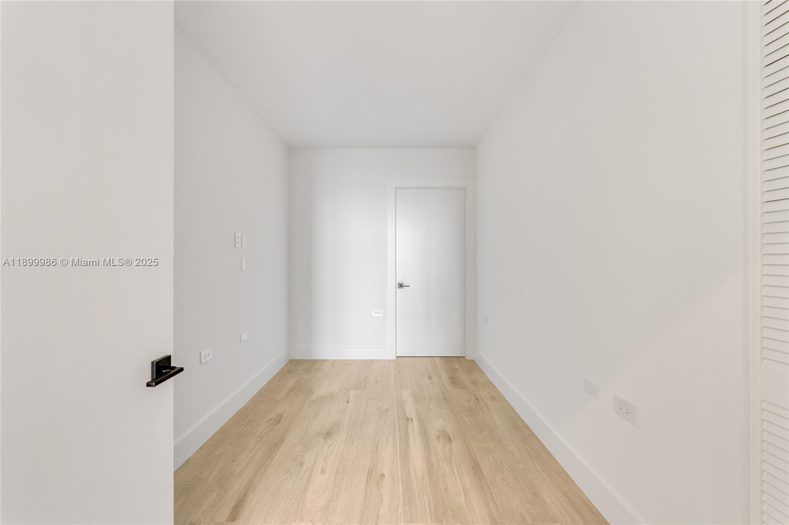 848 Brickell Key Dr #204 Miami, FL 33131