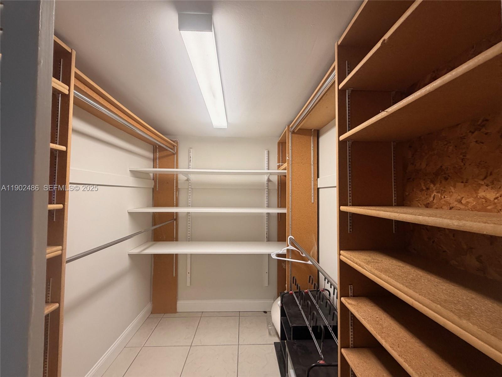 9102 W Bay Hbr Dr #6-B Bay Harbor Islands, FL 33154