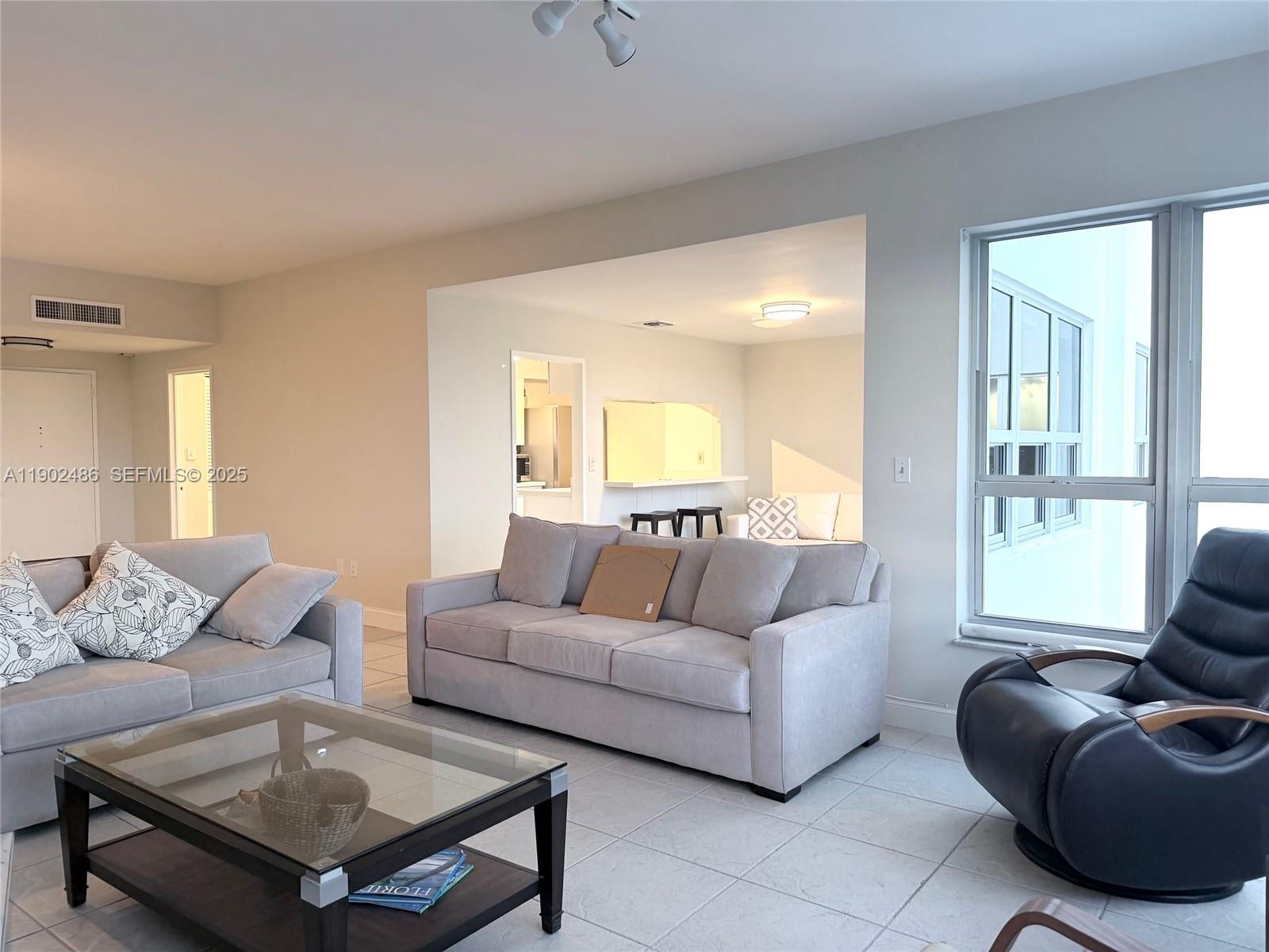 9102 W Bay Hbr Dr #6-B Bay Harbor Islands, FL 33154