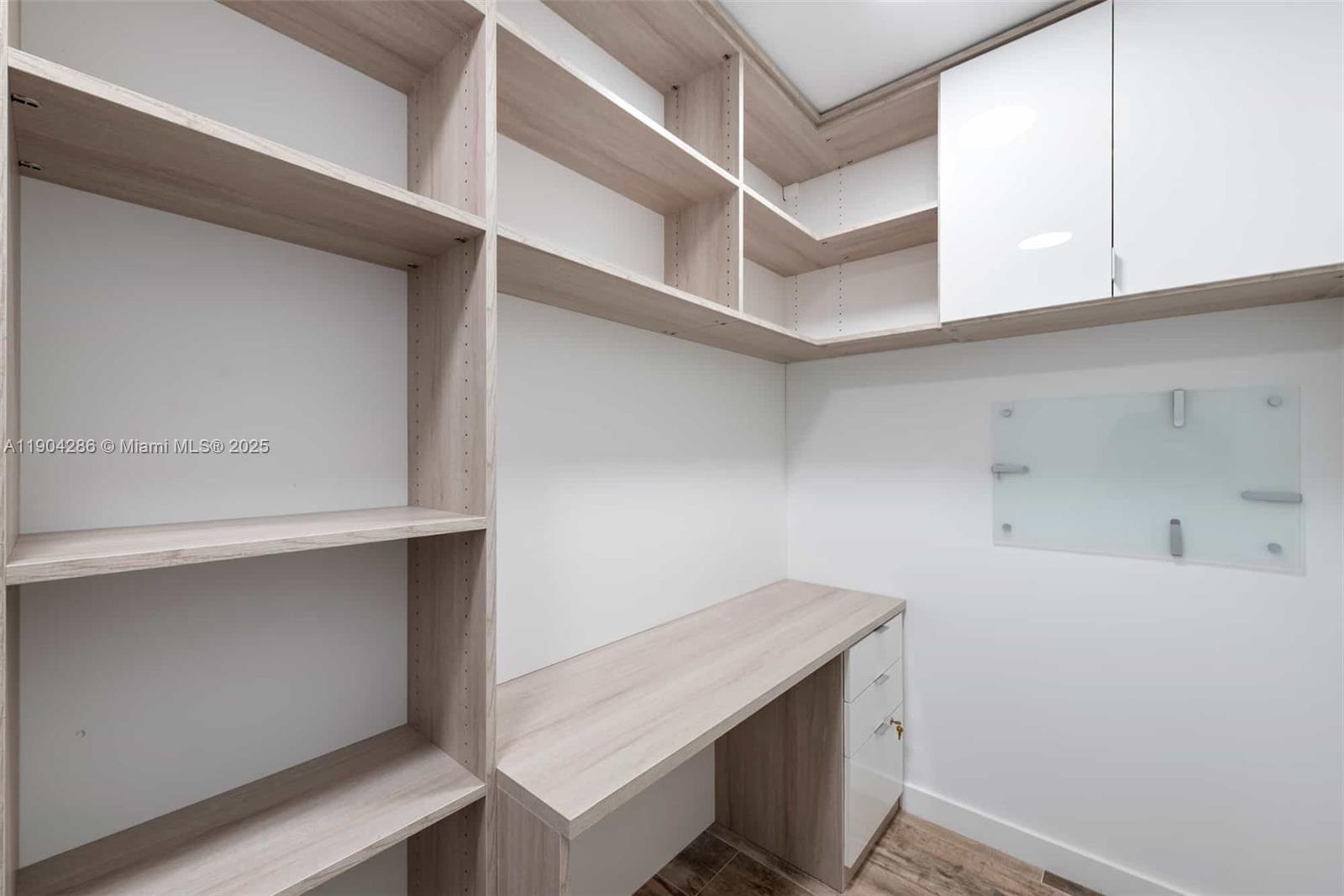 650 NE 32nd St #PH5201 Miami, FL 33137