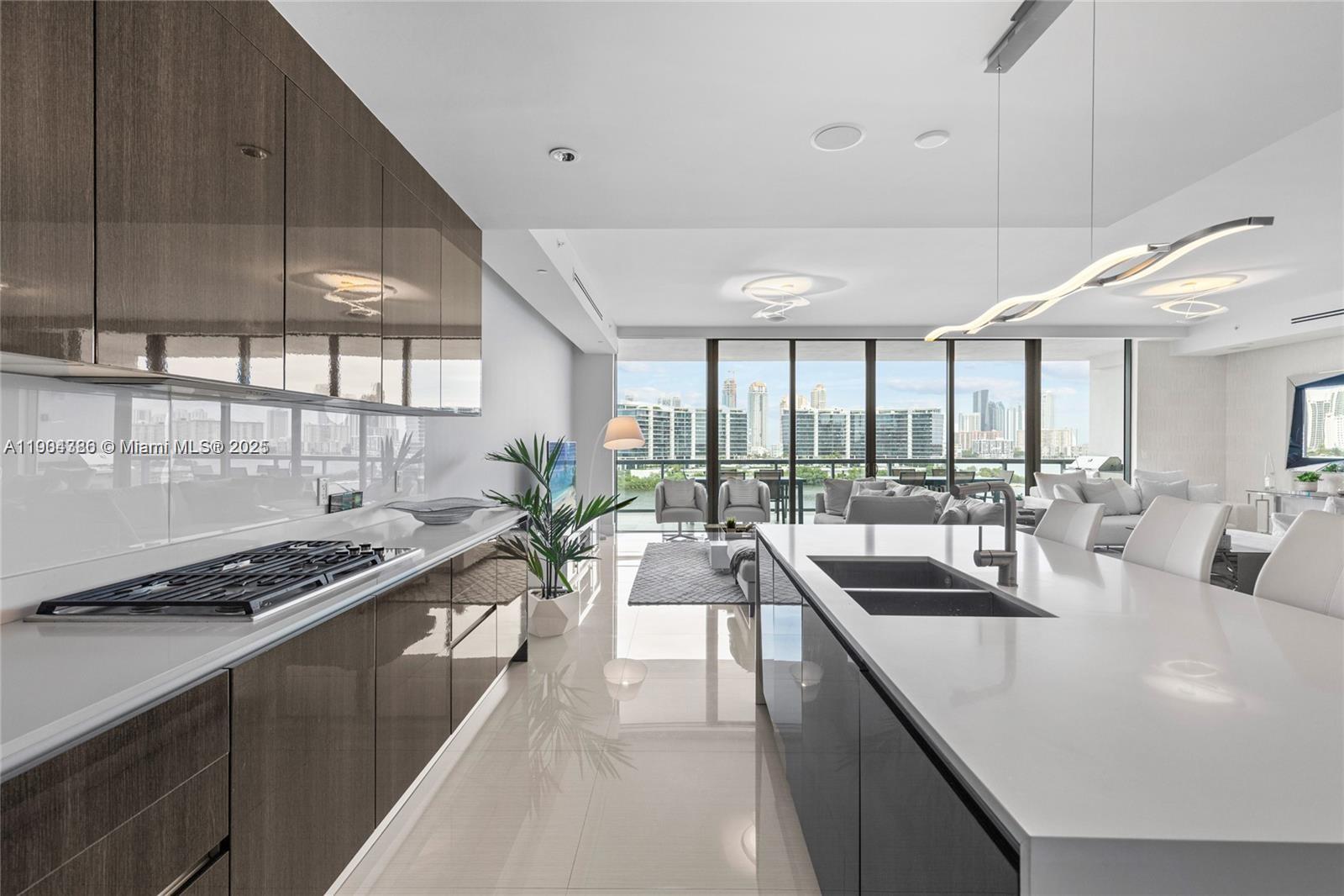 3300 NE 188th St #818 Aventura, FL 33180 3300 NE 188th St #818 Aventura, FL 33180