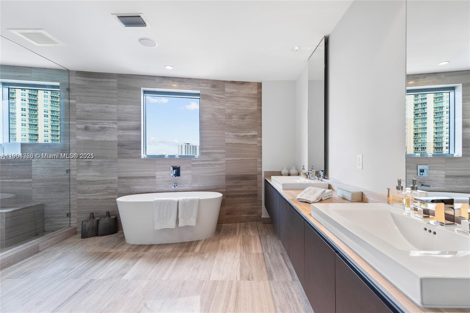 3300 NE 188th St #818 Aventura, FL 33180 3300 NE 188th St #818 Aventura, FL 33180