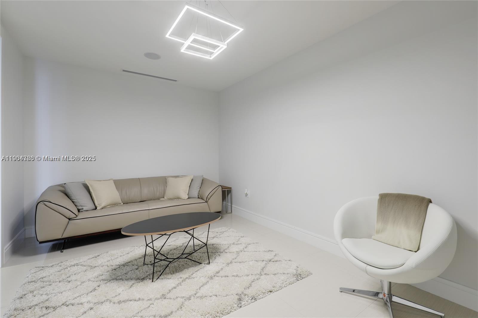 3300 NE 188th St #818 Aventura, FL 33180 3300 NE 188th St #818 Aventura, FL 33180