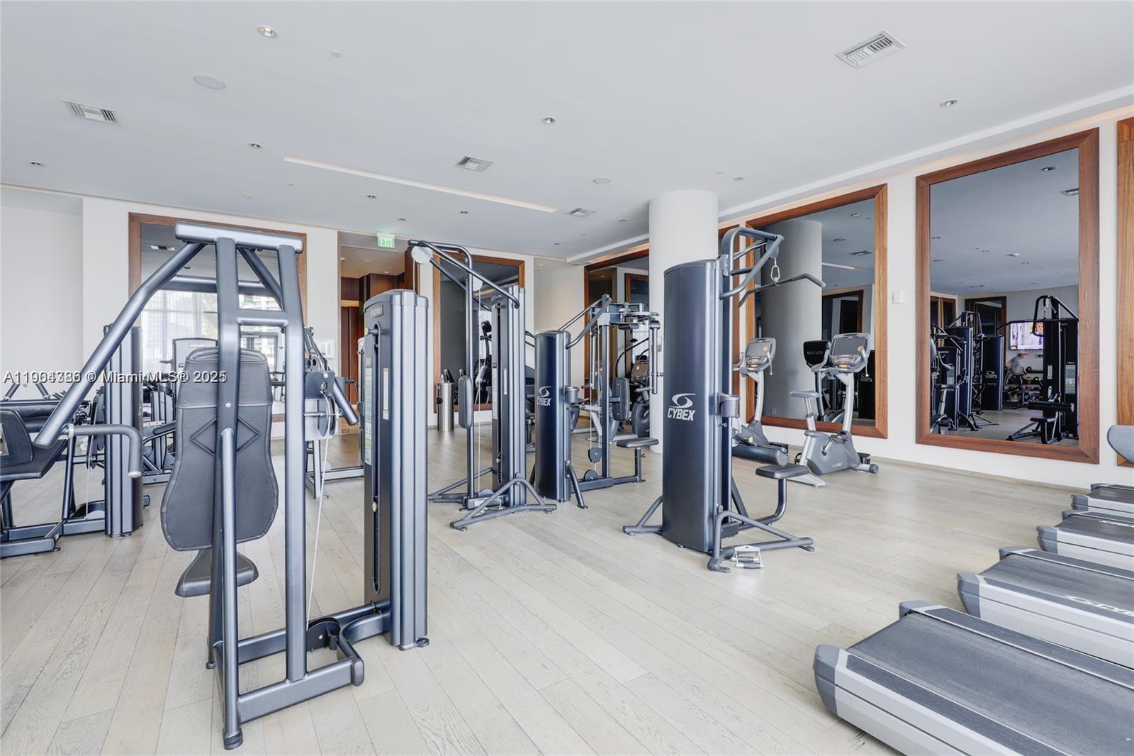 3300 NE 188th St #818 Aventura, FL 33180 3300 NE 188th St #818 Aventura, FL 33180