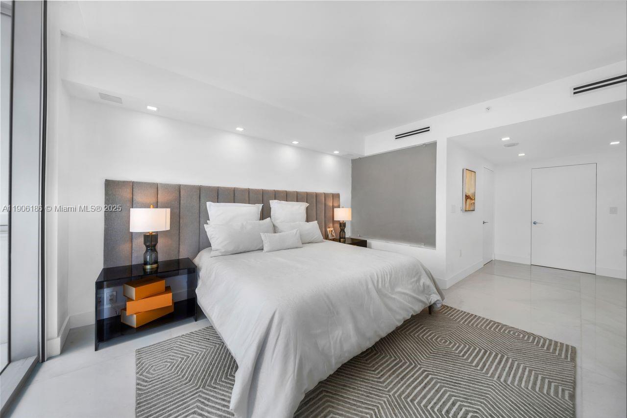 image Epic Residences14