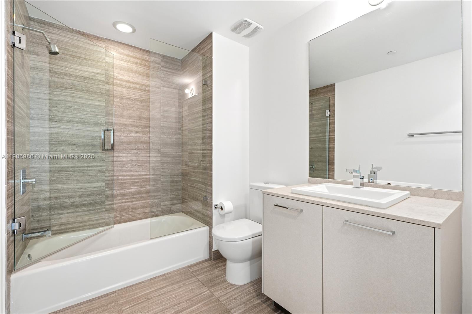 image 1010 Brickell Condo10