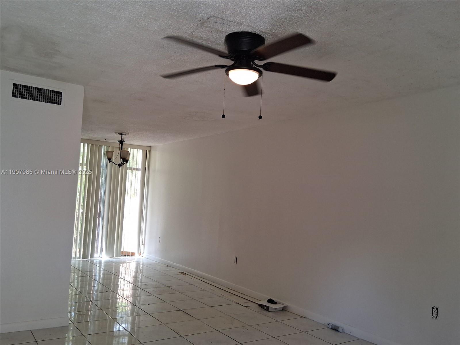 6103 SW 69th St #41 South Miami, FL 33143