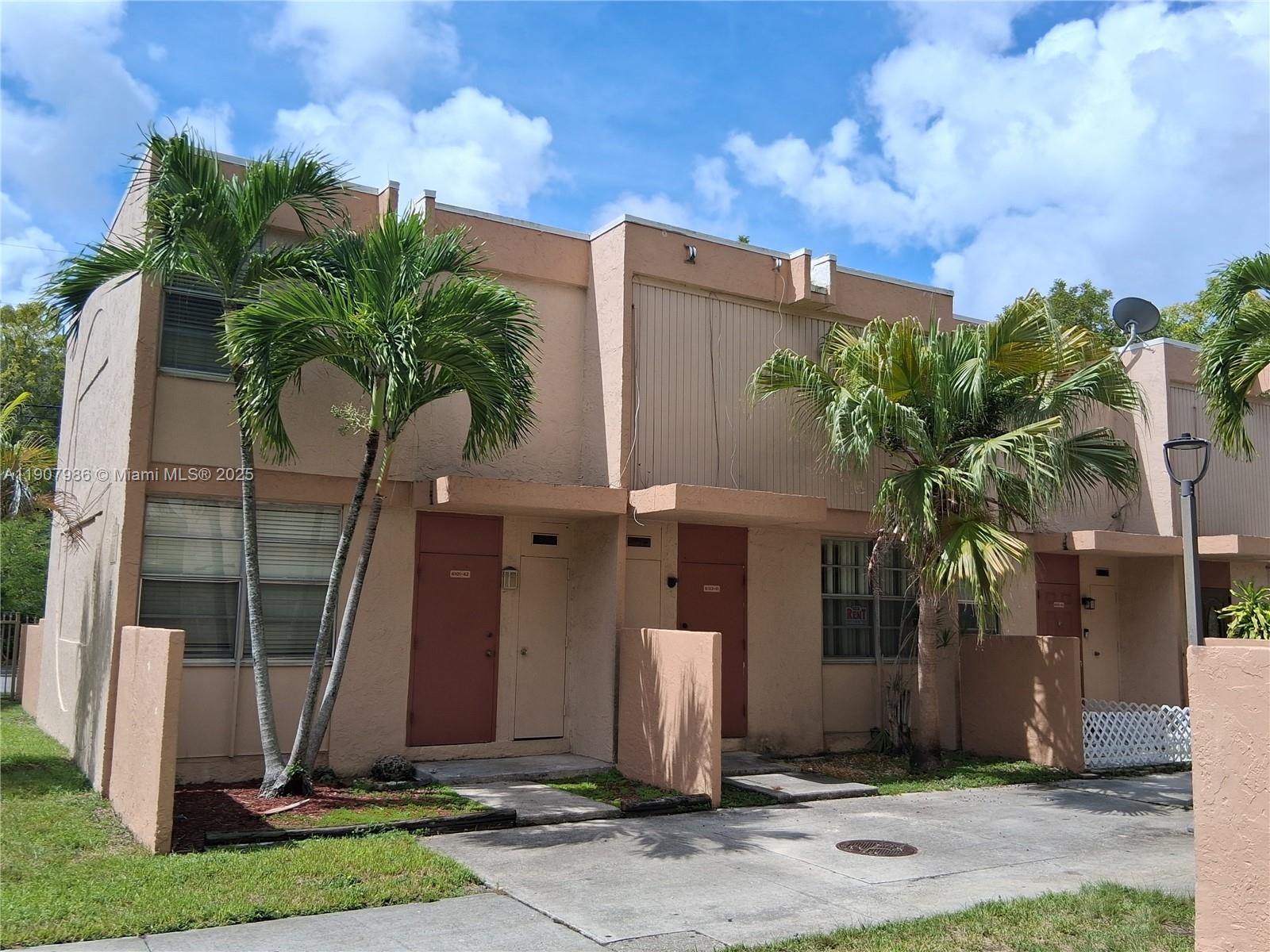 6103 SW 69th St #41 South Miami, FL 33143