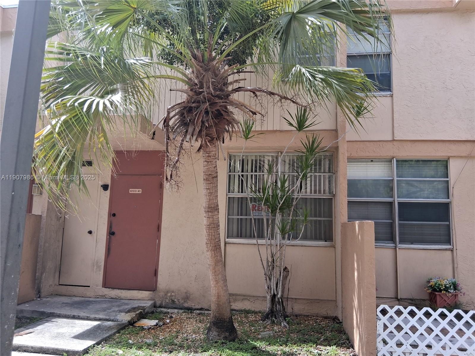 6103 SW 69th St #41 South Miami, FL 33143