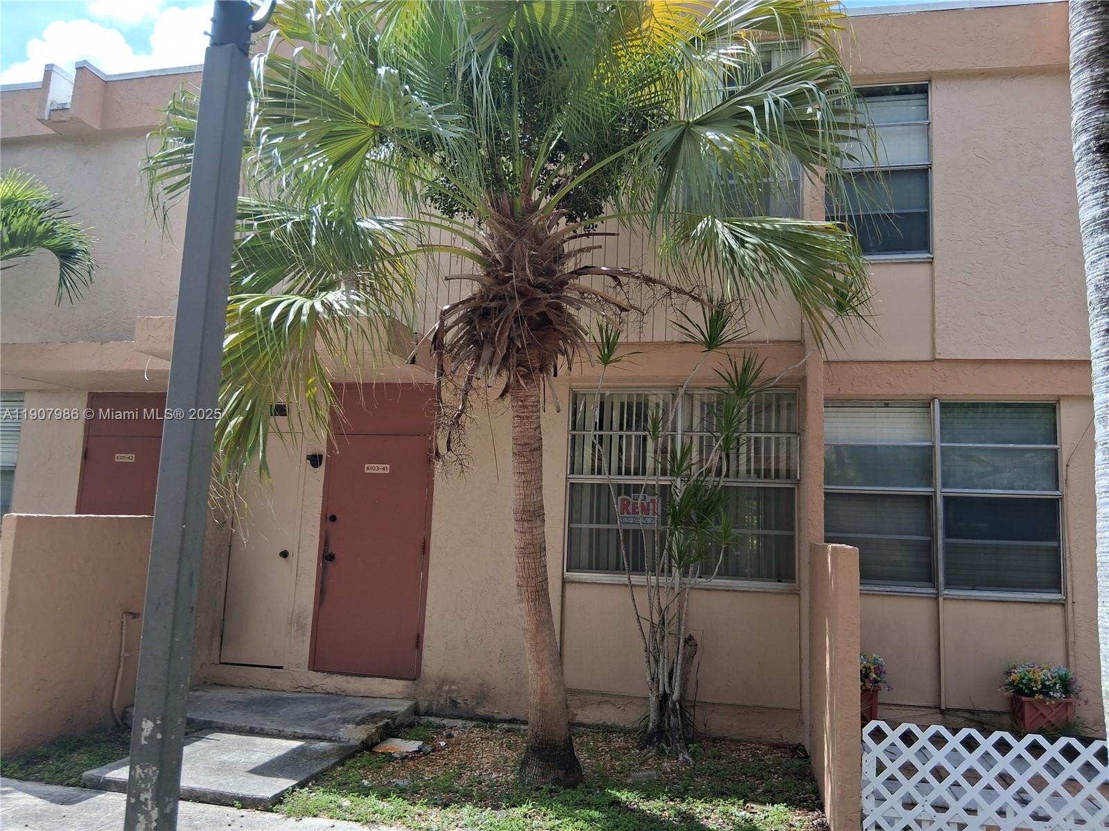 6103 SW 69th St #41 South Miami, FL 33143