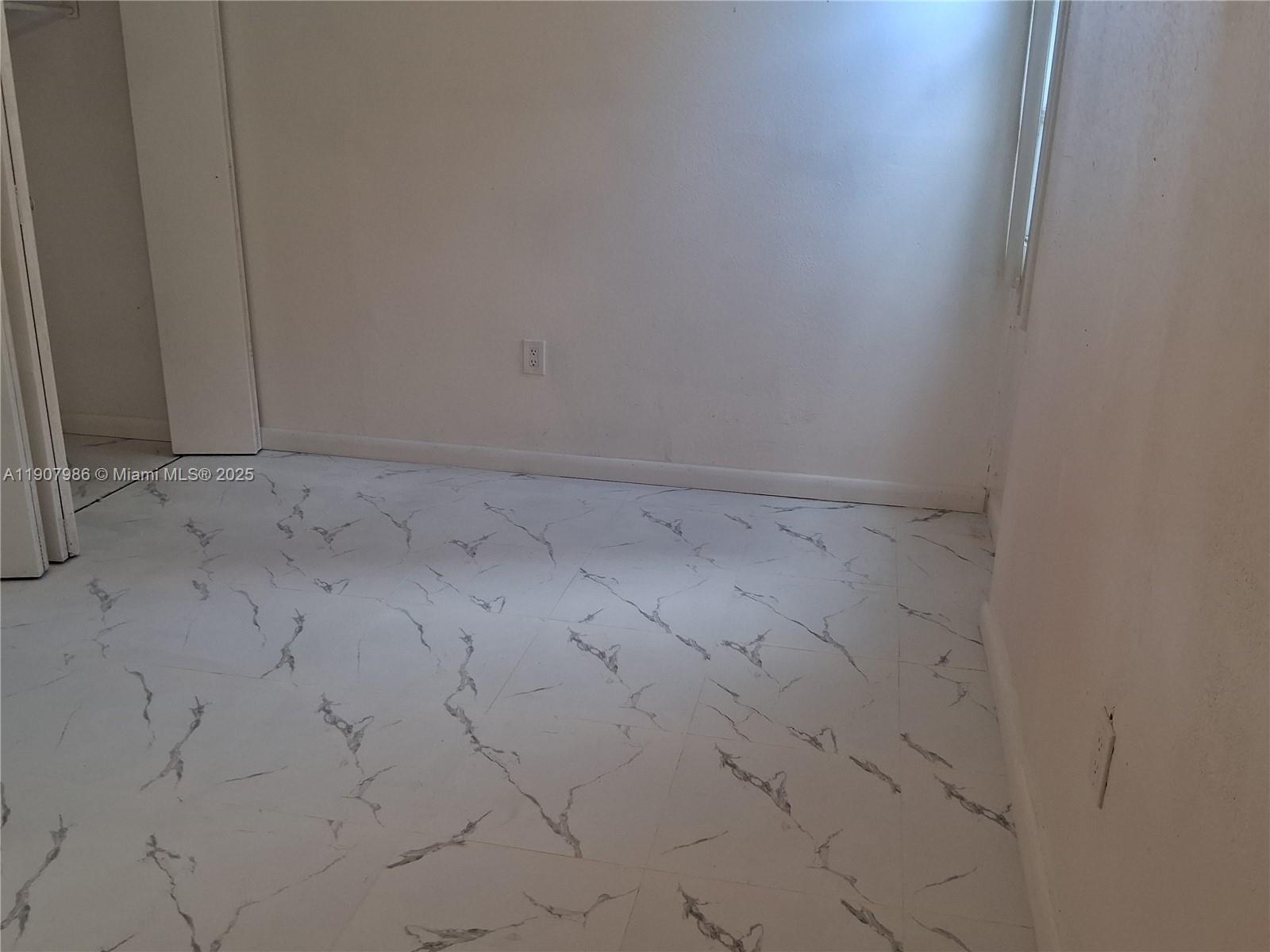 6103 SW 69th St #41 South Miami, FL 33143