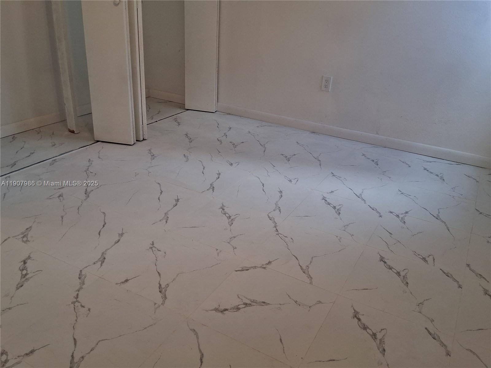 6103 SW 69th St #41 South Miami, FL 33143