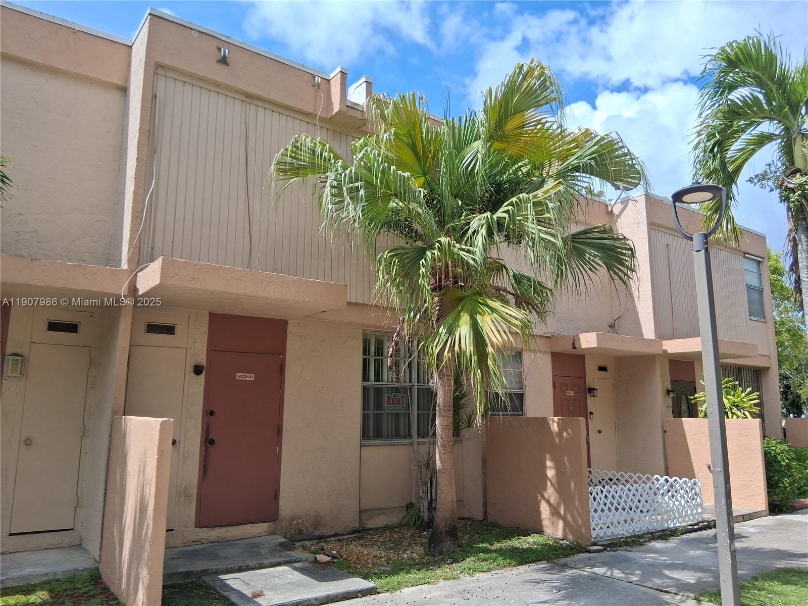 6103 SW 69th St #41 South Miami, FL 33143