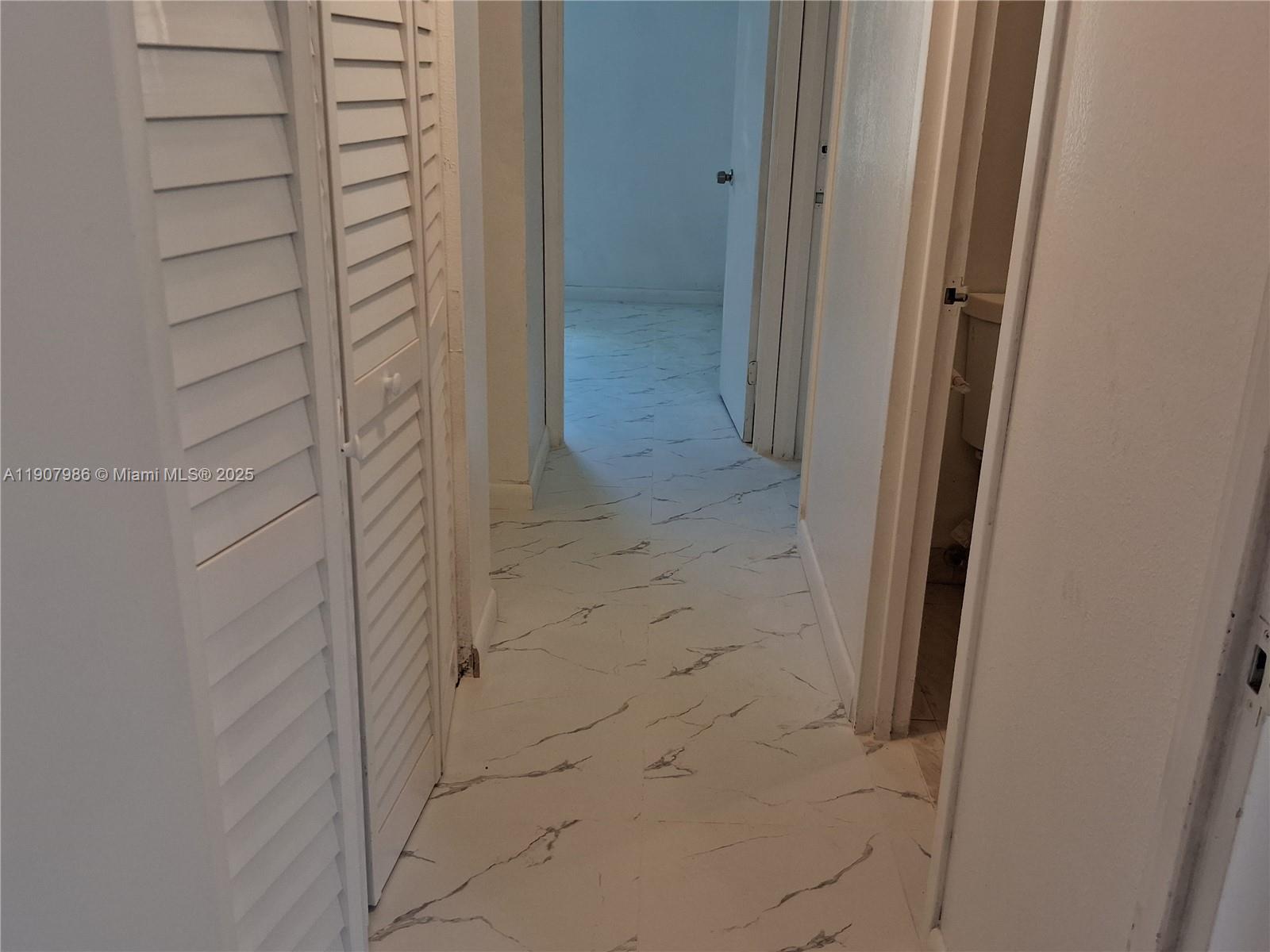 6103 SW 69th St #41 South Miami, FL 33143