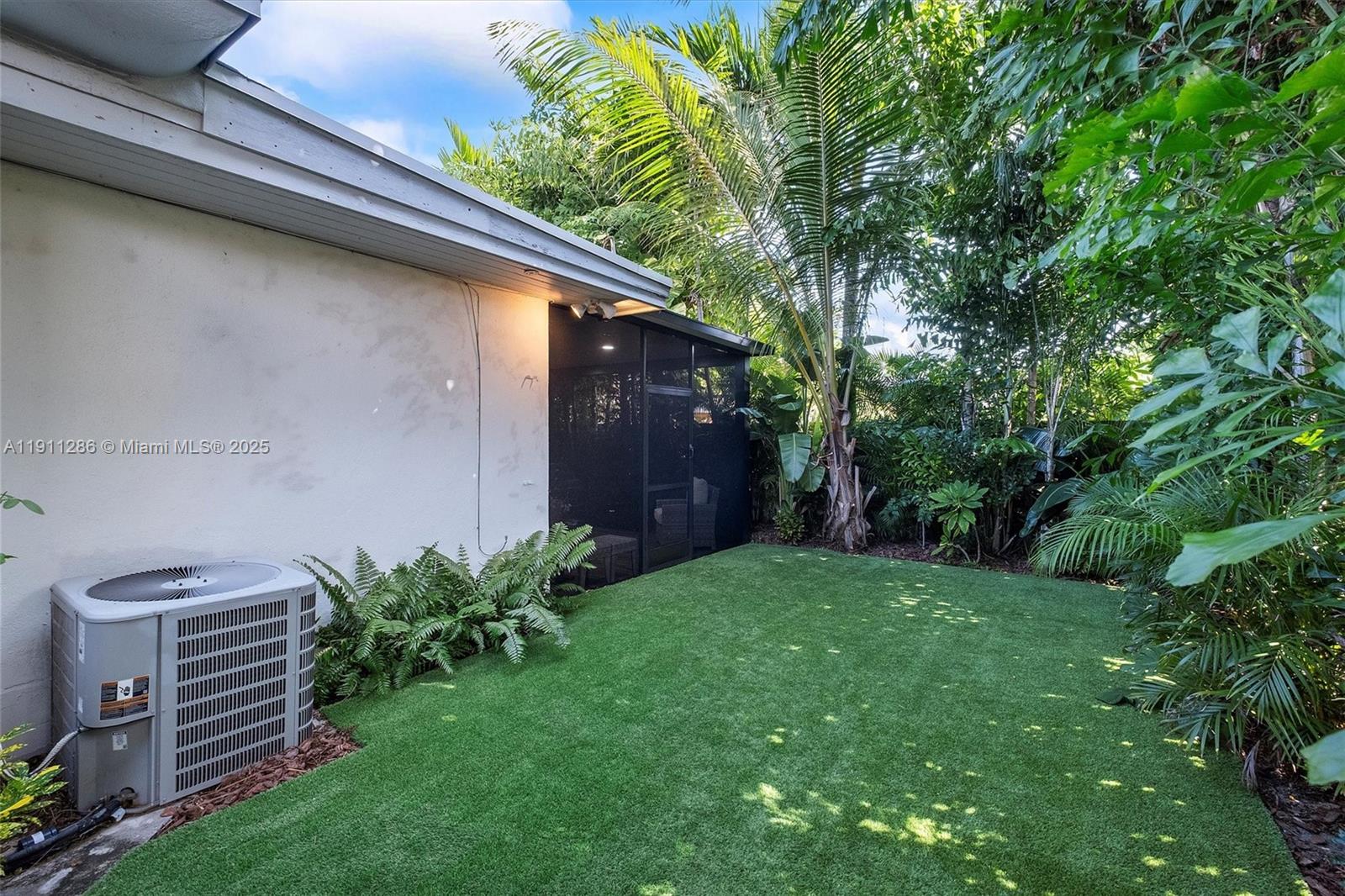 9049 Dickens Ave Surfside, FL 33154