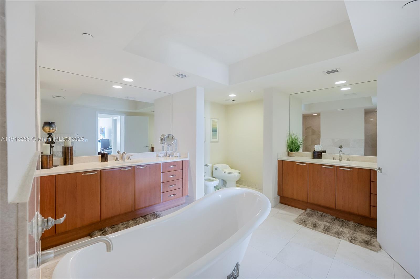 3301 NE 183rd St #1607 Aventura, FL 33160