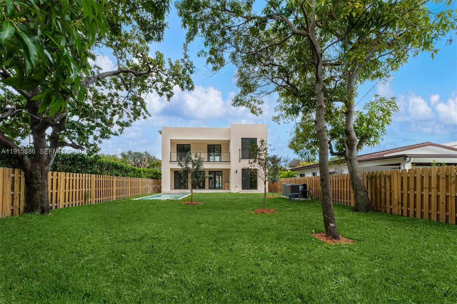 1366 SW 15th St Miami, FL 33145