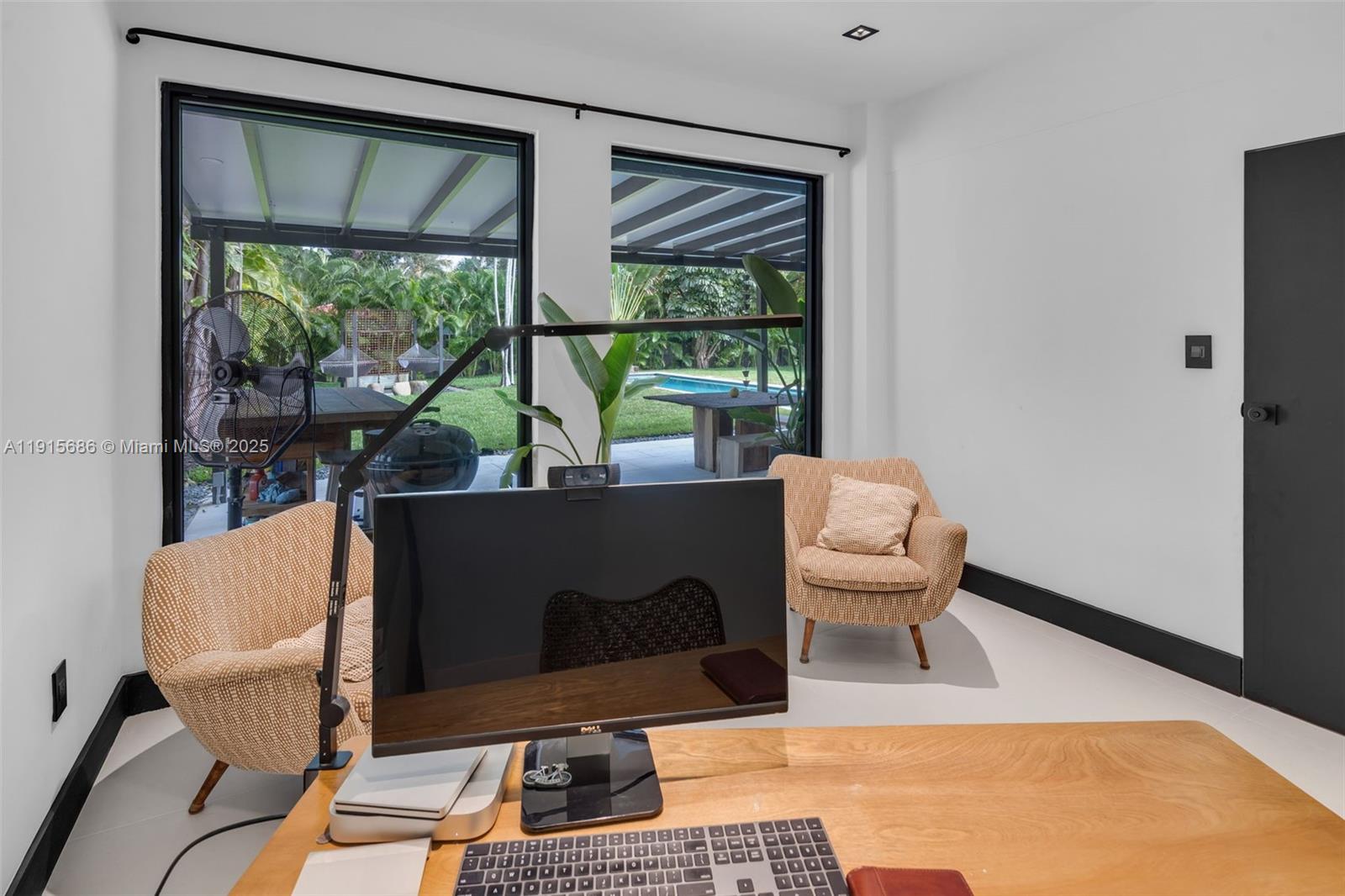 9015 NE 10th Ave Miami, FL 33138