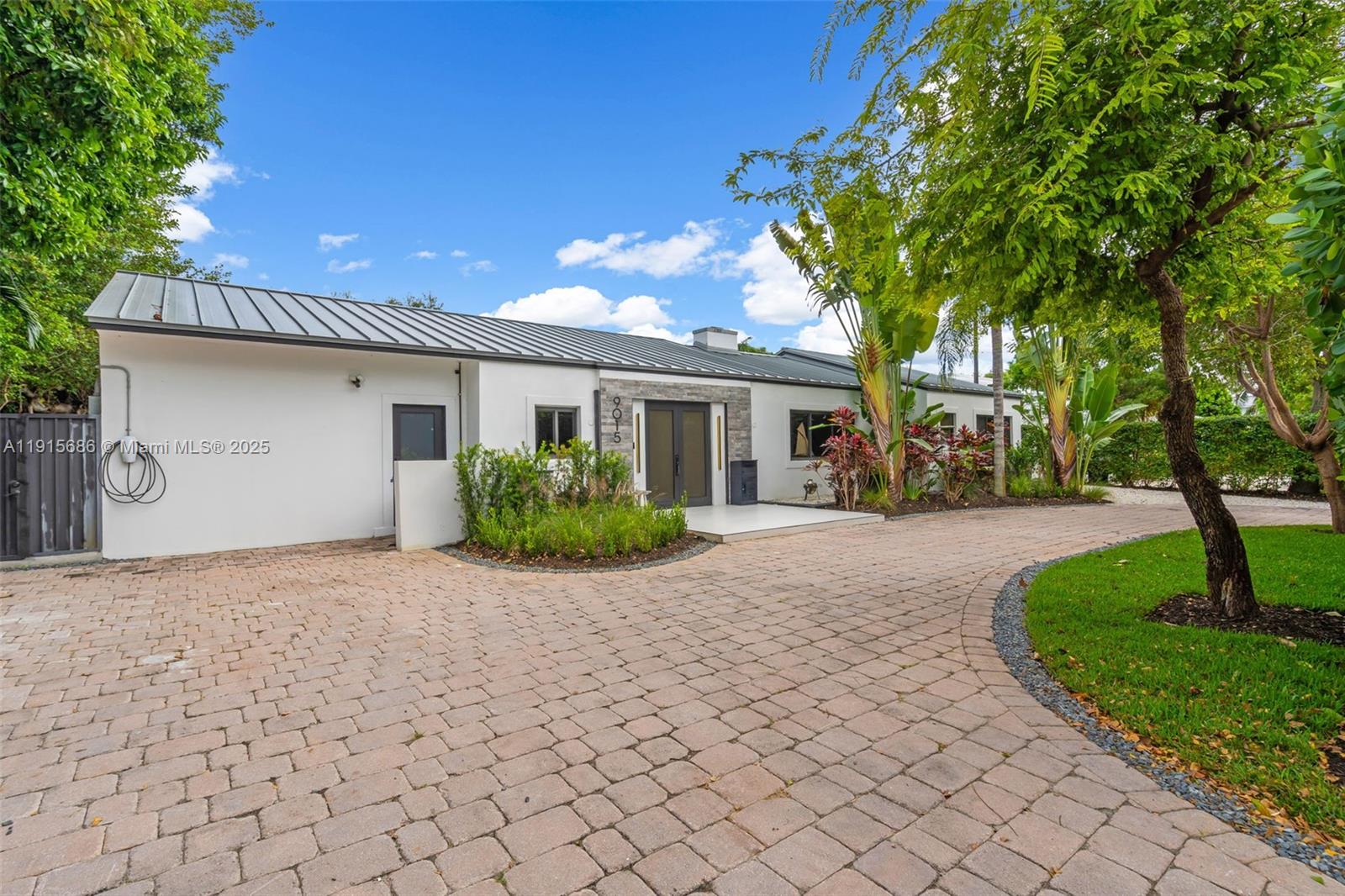 9015 NE 10th Ave Miami, FL 33138