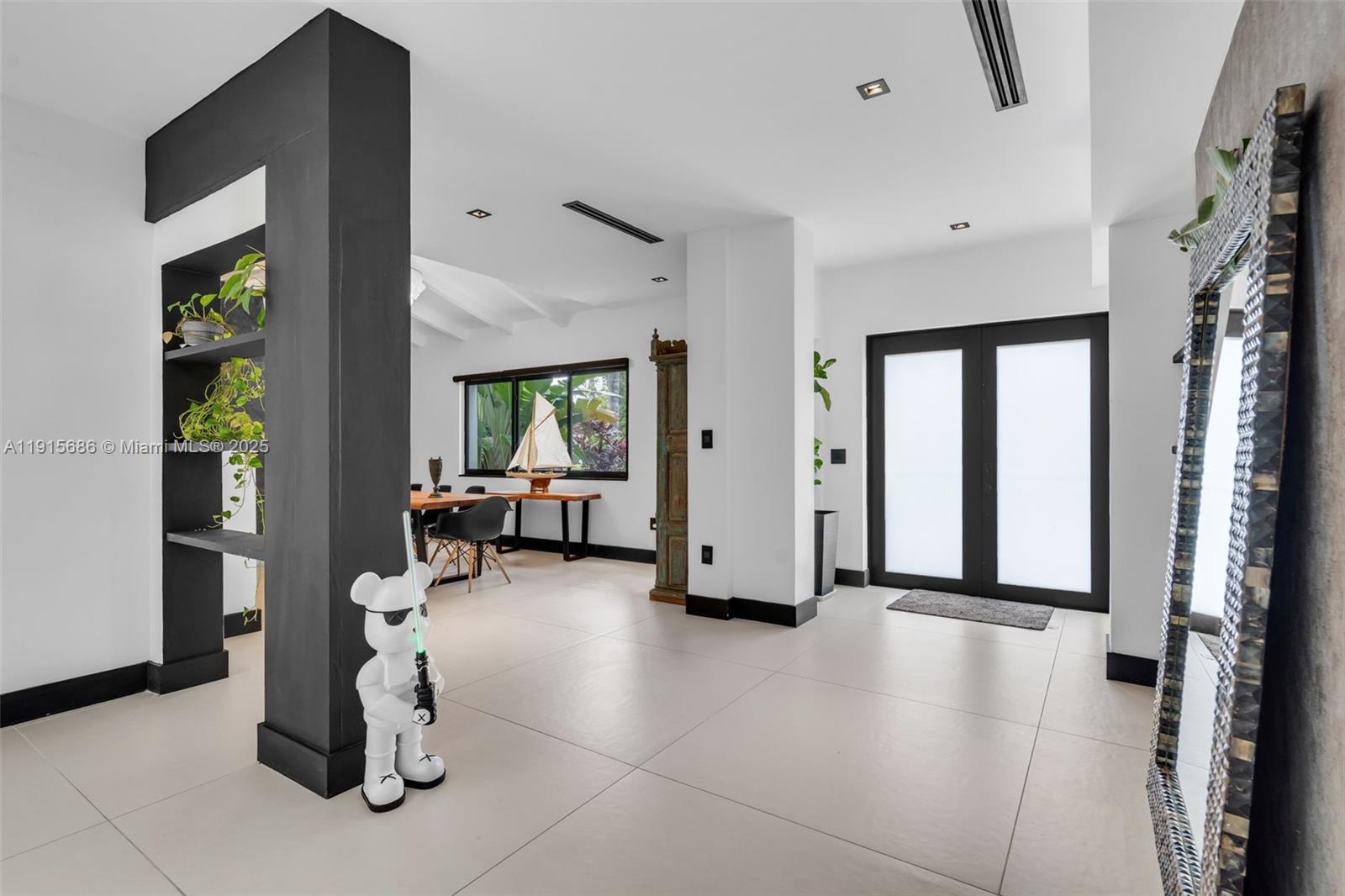 9015 NE 10th Ave Miami, FL 33138