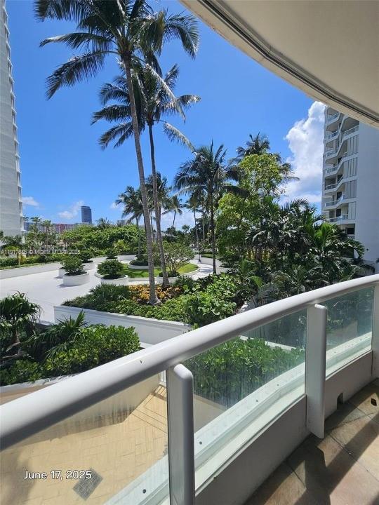 21050 Point Pl #501 Aventura, FL 33180