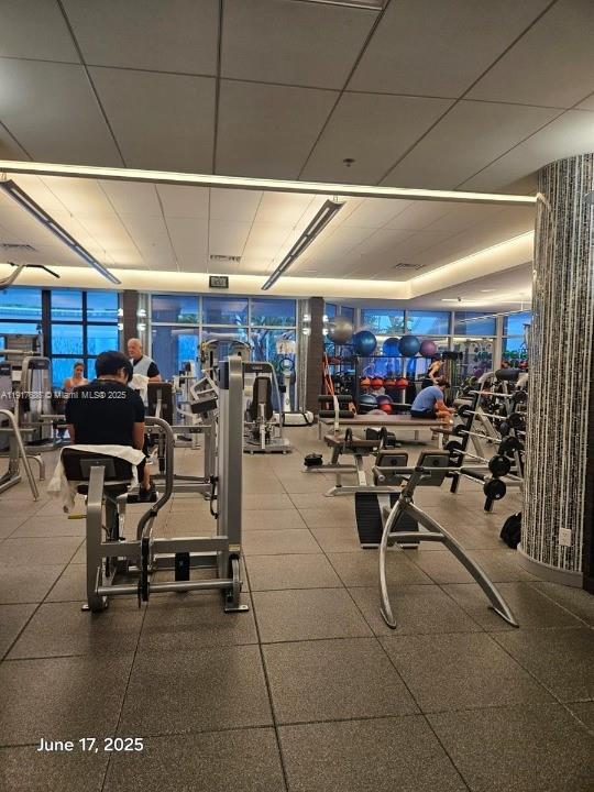 21050 Point Pl #501 Aventura, FL 33180